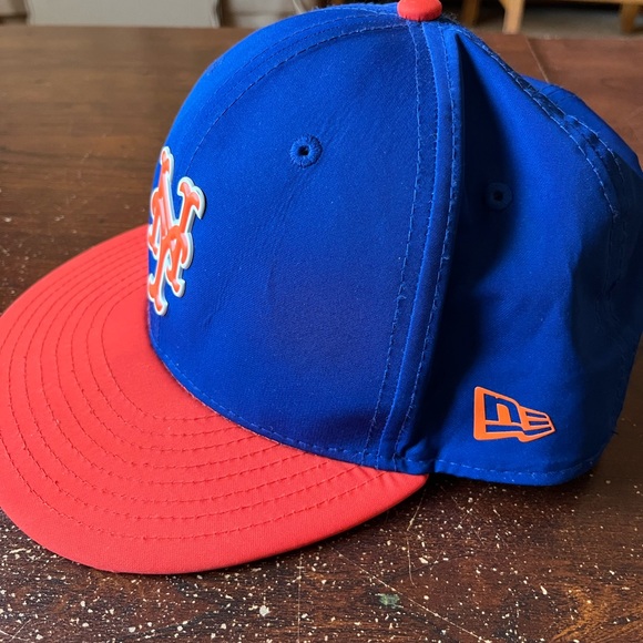 New York Mets New Era Hat (Goldbar NYC edition) Gently worn a few times. - Picture 6 of 8